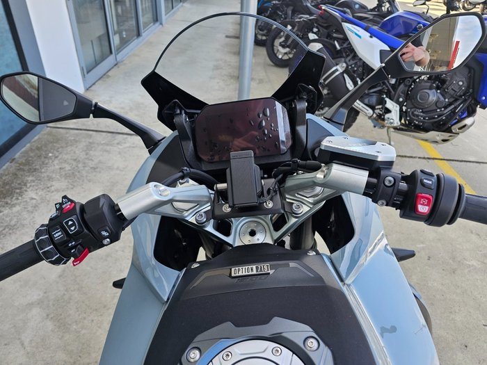 2026 BMW Motorrad 2026 Bmw 1300CC R 1300 RS Grey Metallic