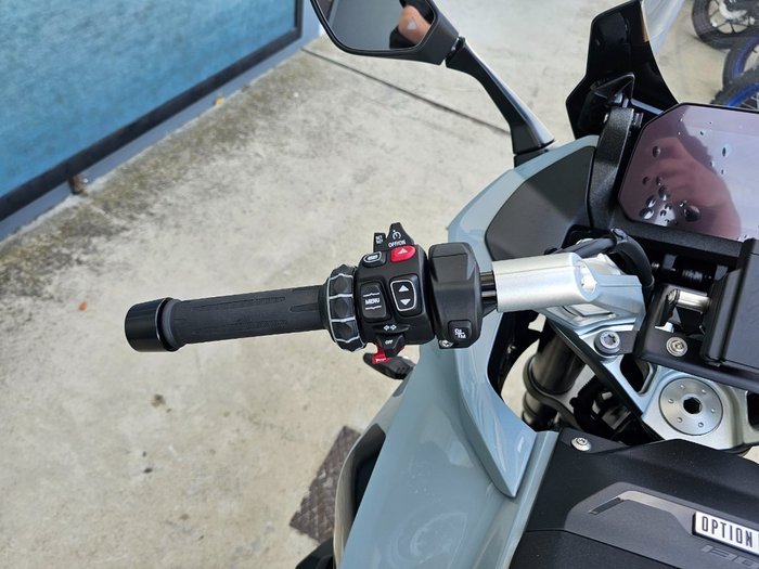 2026 BMW Motorrad 2026 Bmw 1300CC R 1300 RS Grey Metallic