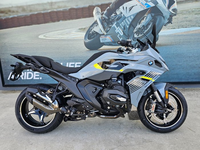 2026 BMW Motorrad 2026 Bmw 1300CC R 1300 RS Grey Metallic