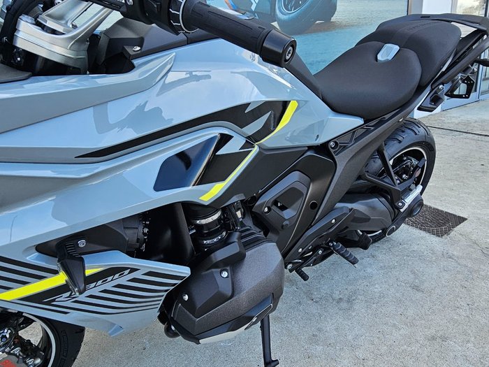 2026 BMW Motorrad 2026 Bmw 1300CC R 1300 RS Grey Metallic