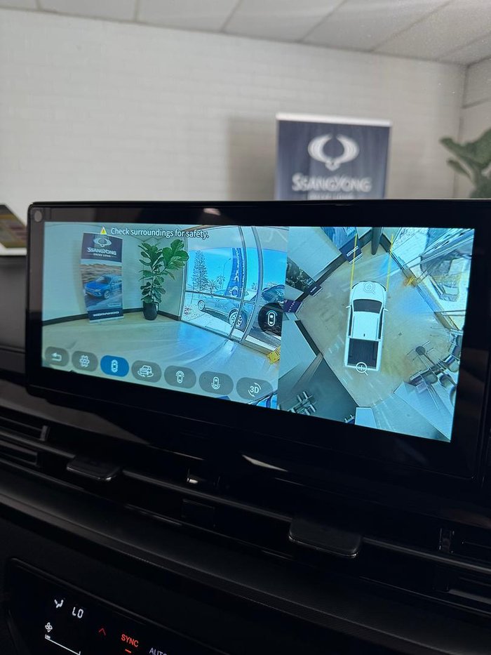 2025 KGM Musso Ultimate Q261 MY26 4X4 Dual Range Grand White