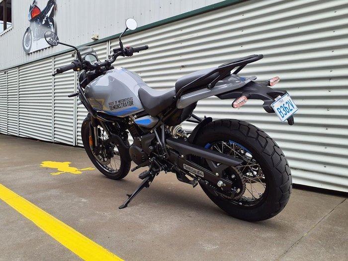 2025 Royal Enfield Himalayan 450 Himalayan Blue