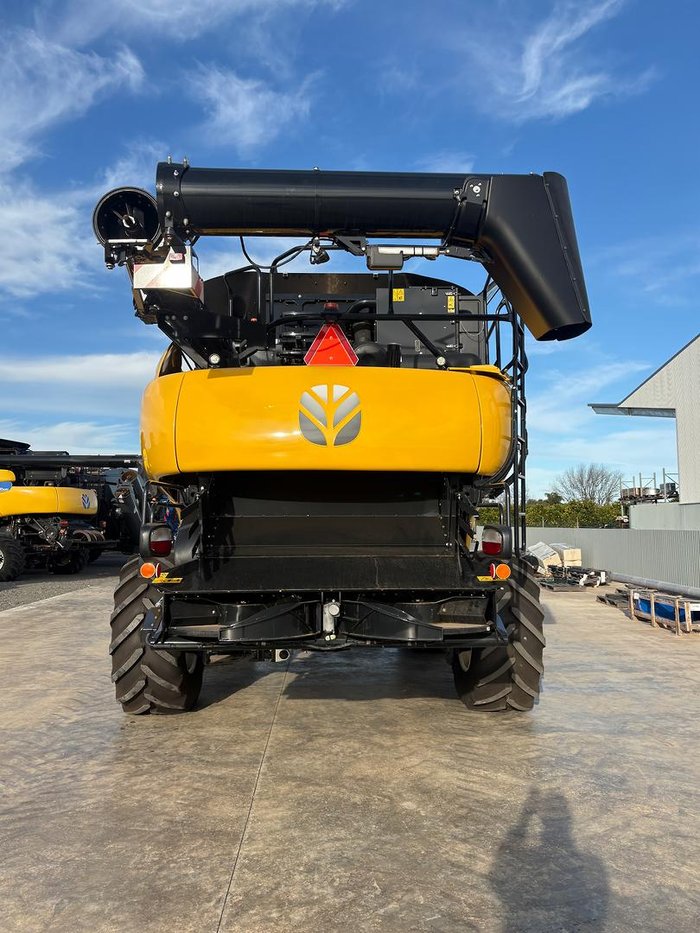 2023 New Holland (New) Cr9.90