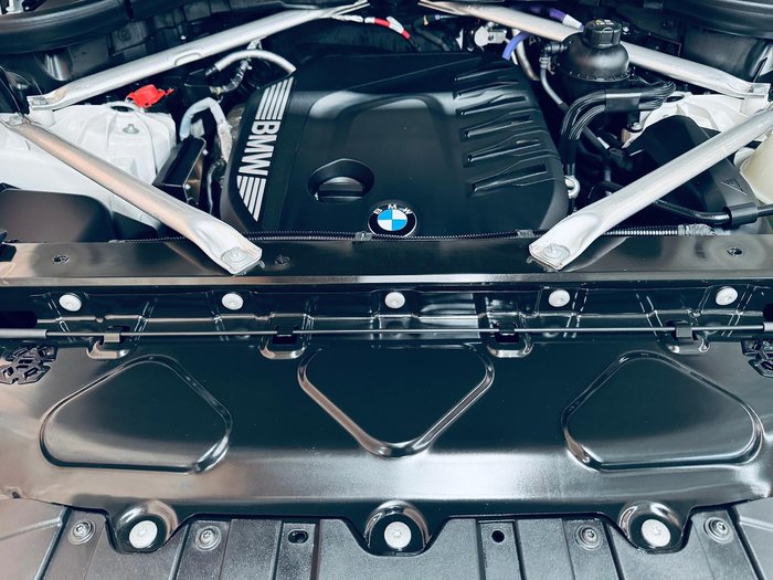 2024 BMW X5 xDrive30d M Sport G05 LCI 4X4 Constant Mineral White