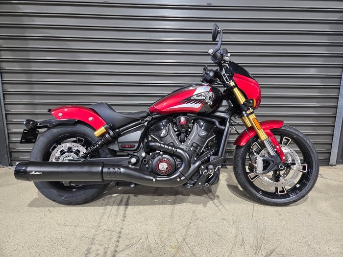 2025 INDIAN SCOUT 101 LIMITED SUNSET RED METALLIC
