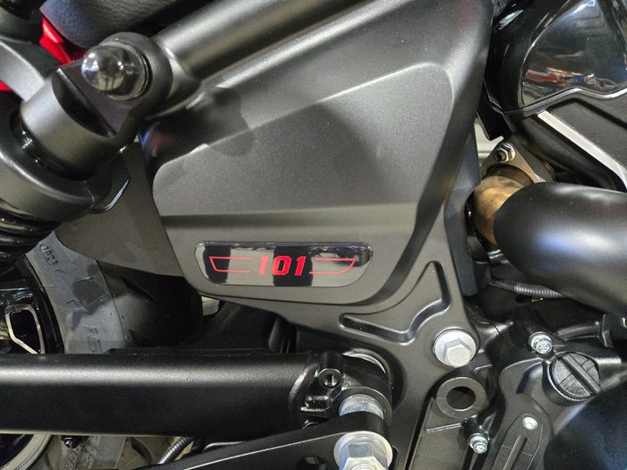 2025 INDIAN SCOUT 101 LIMITED SUNSET RED METALLIC