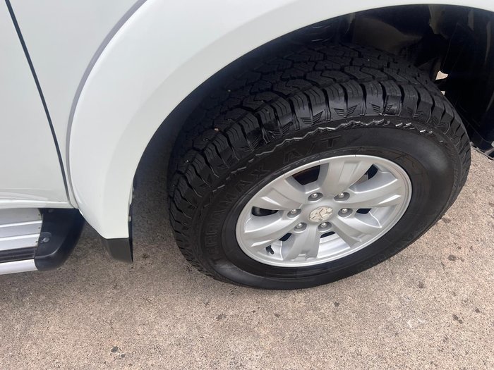 2011 Mitsubishi Triton GL-R MN MY11 4X4 Dual Range White
