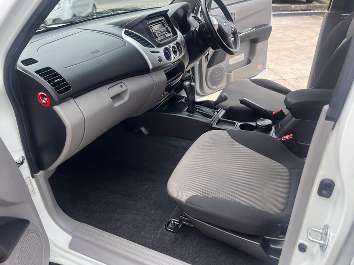 2011 Mitsubishi Triton GL-R MN MY11 4X4 Dual Range White
