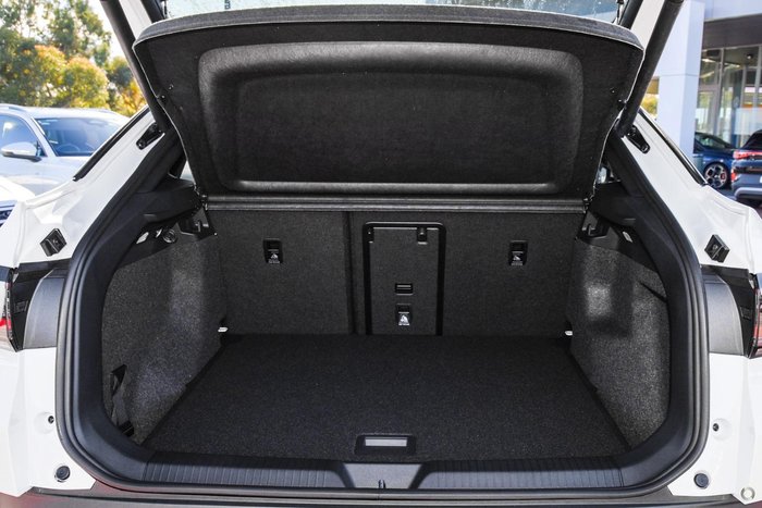 2025 Volkswagen ID.5 Pro E2 MY25 Glacier White/Black Roof