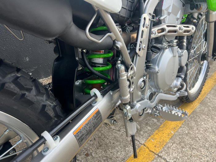 2024 Kawasaki KLX250 GREEN
