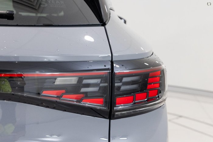 2025 Volkswagen ID.4 Pro E2 MY25 Moonstone Grey/Black Roof
