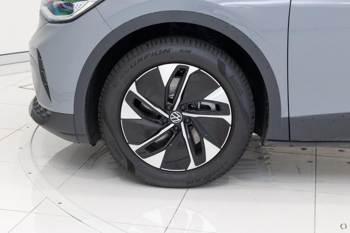 2025 Volkswagen ID.4 Pro E2 MY25 Moonstone Grey/Black Roof