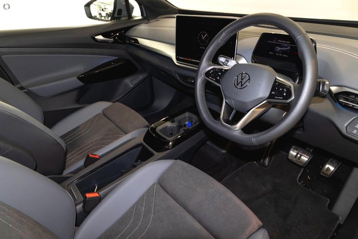 2025 Volkswagen ID.4 Pro E2 MY25 Moonstone Grey/Black Roof