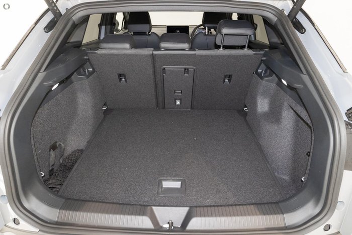 2025 Volkswagen ID.4 Pro E2 MY25 Moonstone Grey/Black Roof