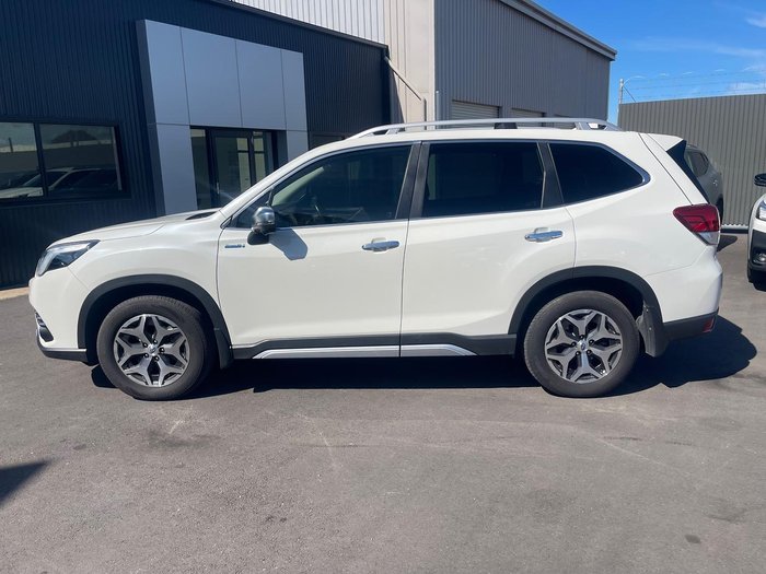 2022 Subaru Forester Hybrid L