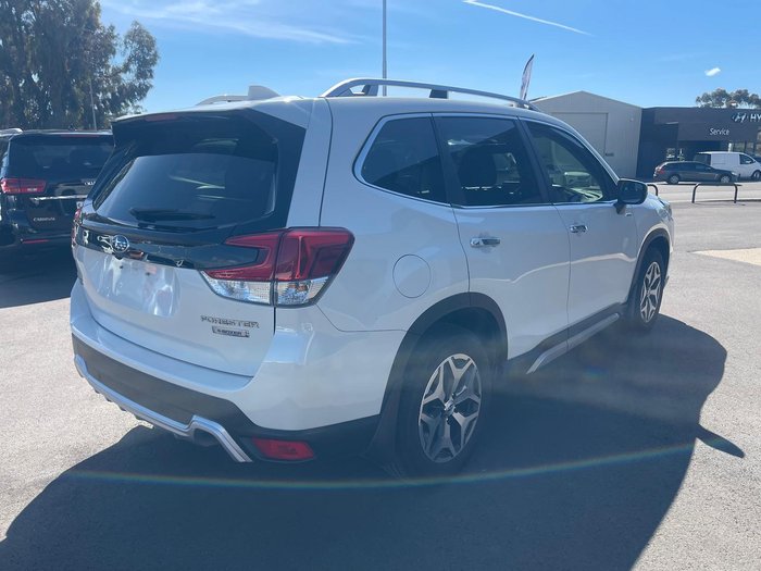 2022 Subaru Forester Hybrid L