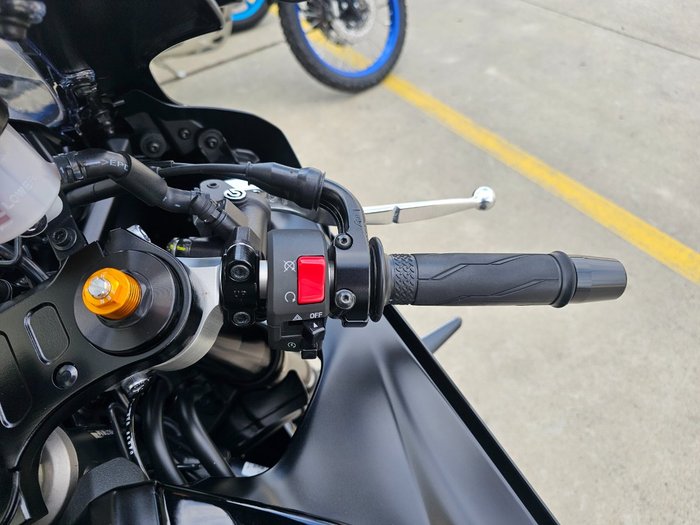 2023 Yamaha YZF-R7LA Black