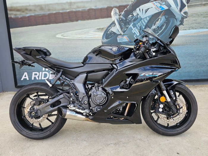 2023 Yamaha YZF-R7LA Black
