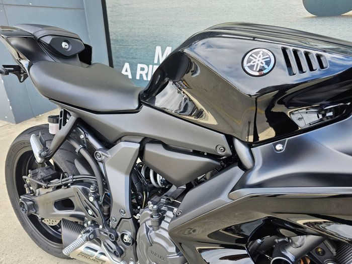 2023 Yamaha YZF-R7LA Black