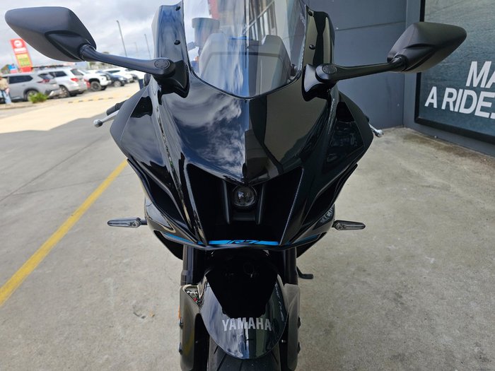 2023 Yamaha YZF-R7LA Black