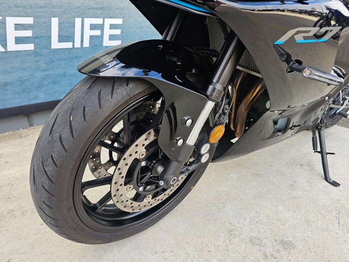 2023 Yamaha YZF-R7LA Black