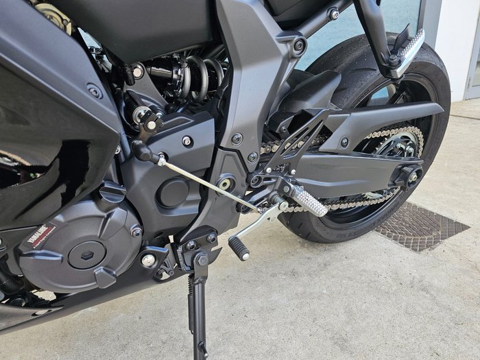 2023 Yamaha YZF-R7LA Black