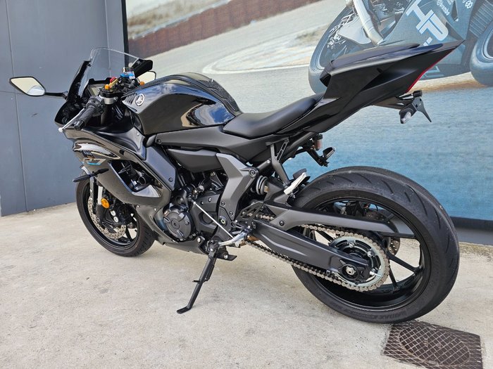 2023 Yamaha YZF-R7LA Black