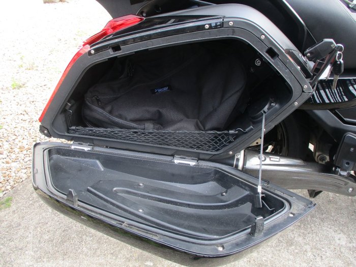 2024 BMW Motorrad K 1600 B BLACK