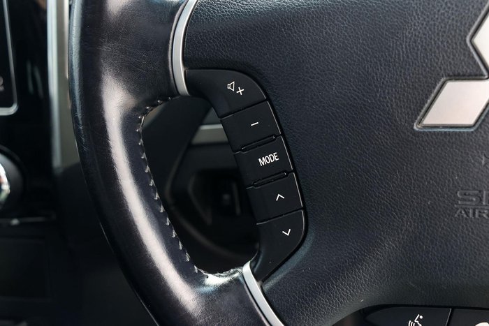 2018 Mitsubishi Pajero Exceed NX MY19 4X4 Dual Range White