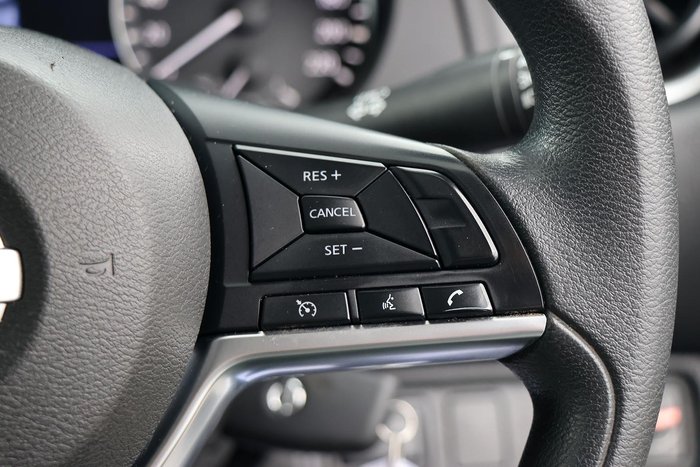 2021 Nissan Navara SL