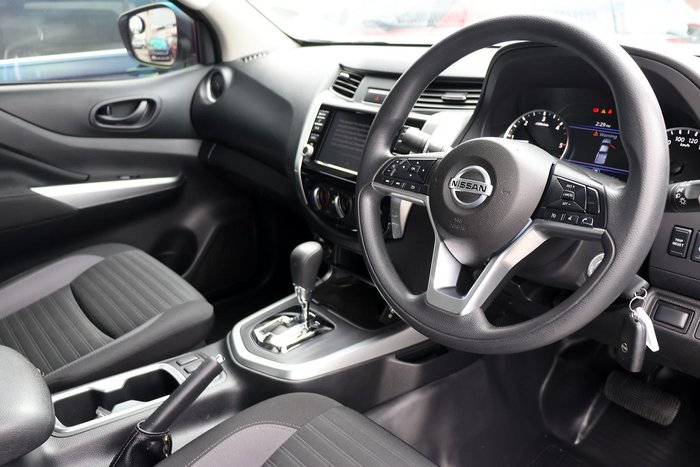 2021 Nissan Navara SL