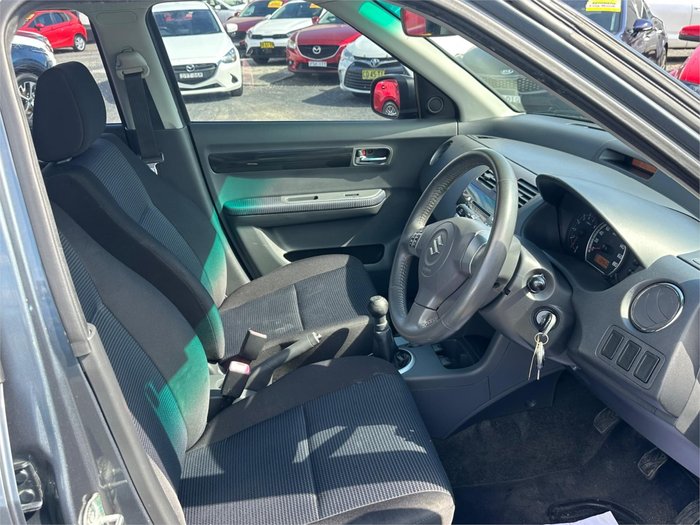 2010 SUZUKI SWIFT 