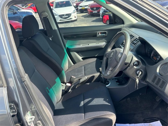2010 SUZUKI SWIFT 