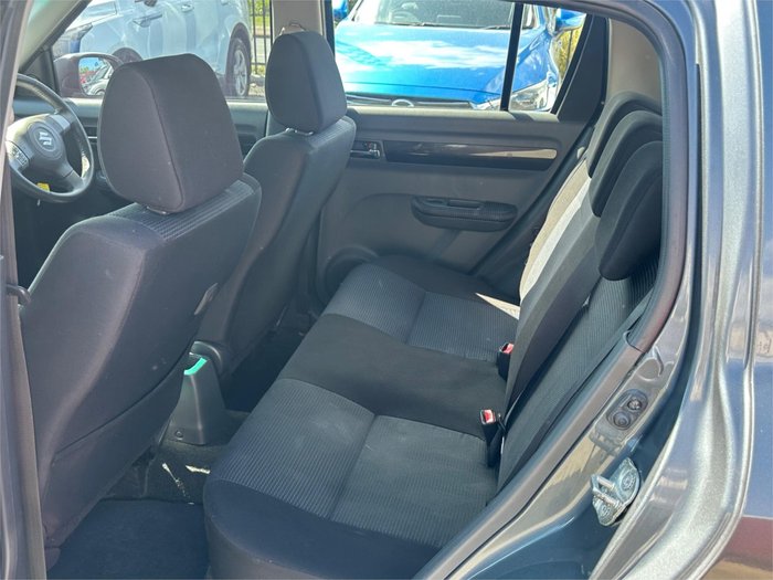 2010 SUZUKI SWIFT 