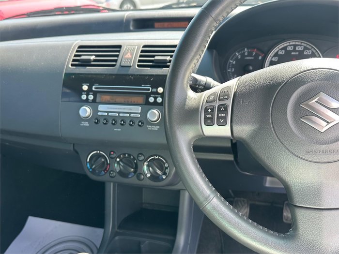 2010 SUZUKI SWIFT 