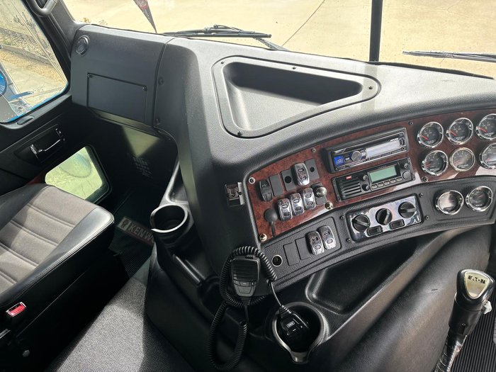 2019 Kenworth K200 Big Cab (Recent Engine Rebuild) , Blue