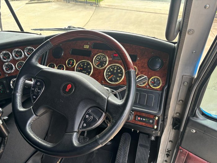2019 Kenworth K200 Big Cab (Recent Engine Rebuild) , Blue