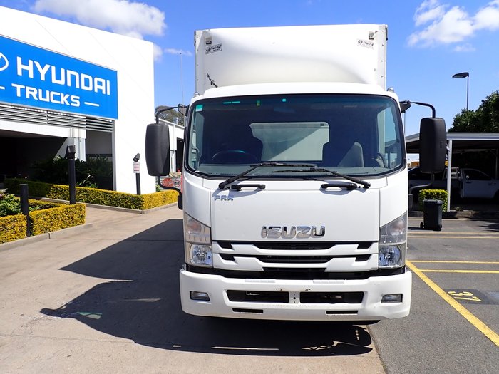 2017 ISUZU FRR 107-210 WHITE
