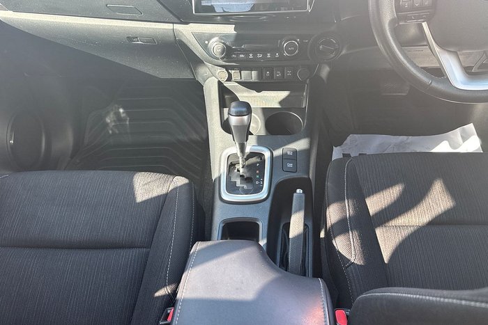 2019 Toyota Hilux SR5