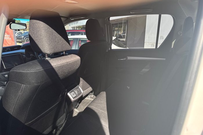 2019 Toyota Hilux SR5