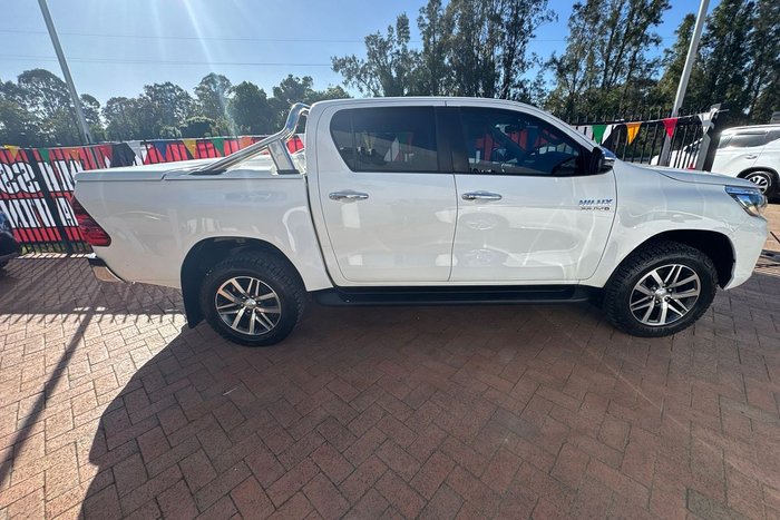 2019 Toyota Hilux SR5