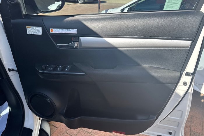 2019 Toyota Hilux SR5