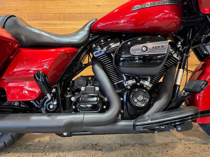 2018 Harley-davidson FLTRXS ROAD GLIDE SPECIAL REDLINE RED/VIVID BLACK