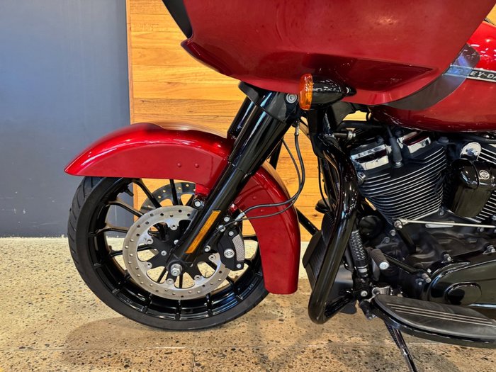 2018 Harley-davidson FLTRXS ROAD GLIDE SPECIAL REDLINE RED/VIVID BLACK