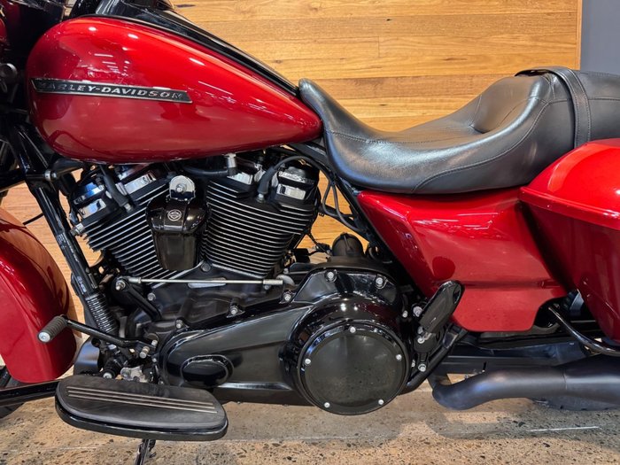 2018 Harley-davidson FLTRXS ROAD GLIDE SPECIAL REDLINE RED/VIVID BLACK