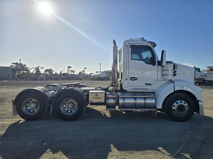 2019 Kenworth T610 Sar