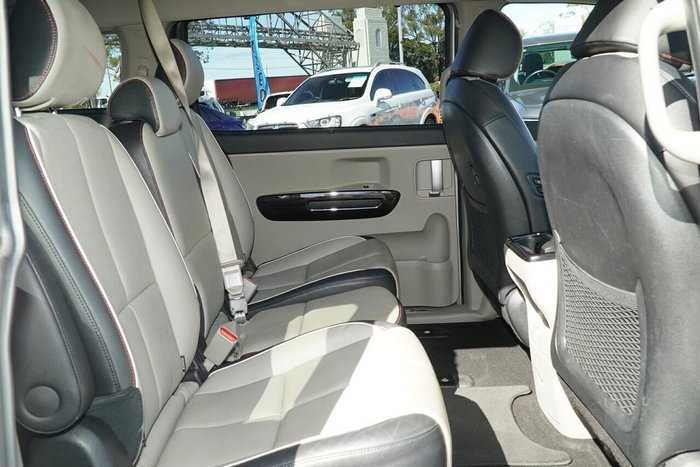 2020 Kia Carnival Platinum