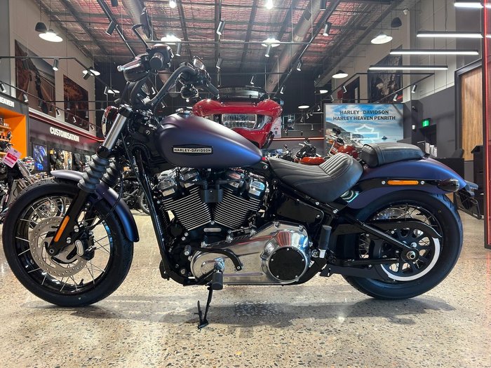 2025 Harley-Davidson Street Bob 117 (FXBB) Softail Purple