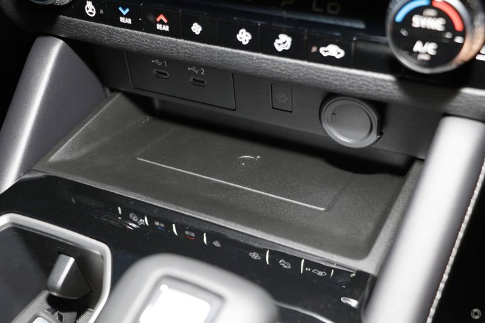 2025 Mitsubishi Outlander Exceed