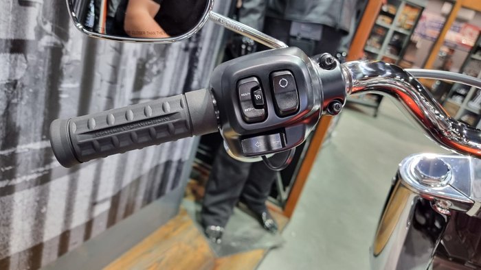 2025 Harley-davidson FLFB FAT BOY (117) Whisky Fire/ Black